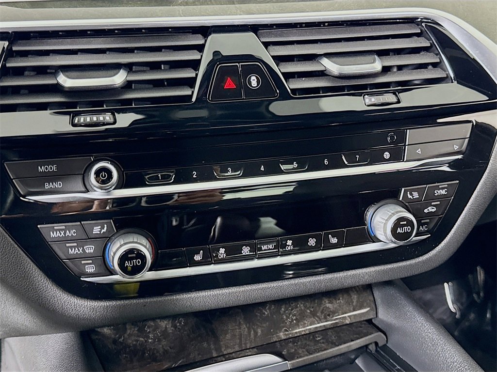 Used 2020 BMW 530i xDrive w/ Executive Package image 22