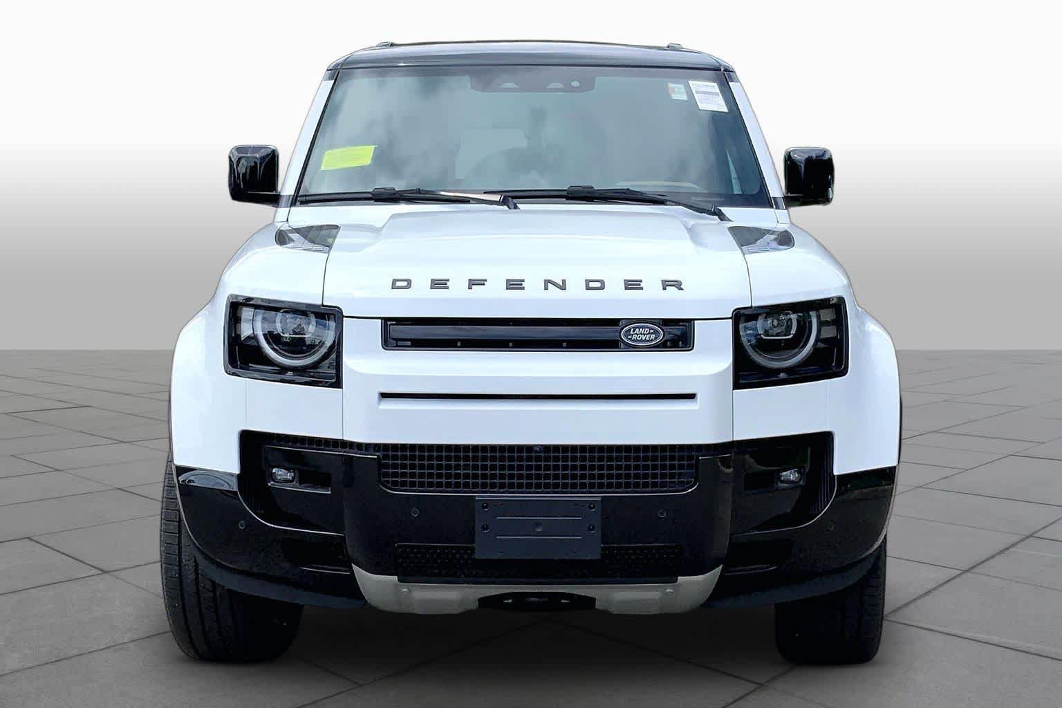 New 2026 Land Rover Defender 130 V8 AWD/4WD image 2