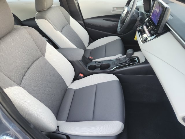 Certified 2025 Toyota Corolla LE FWD image 12