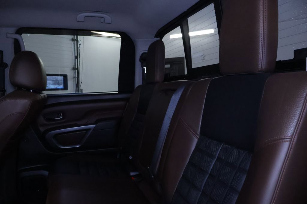 Used 2018 Nissan Titan Platinum Reserve image 15