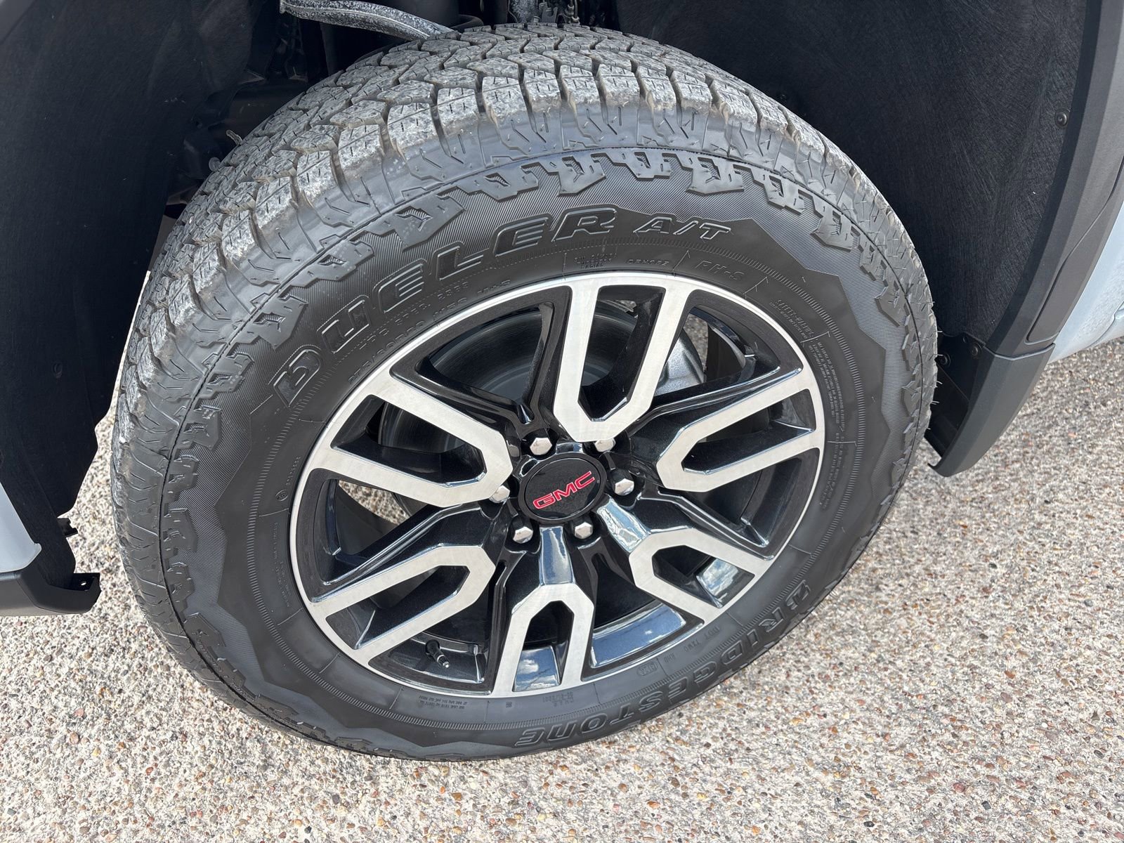 New 2024 GMC Sierra 1500 AT4 w/ Technology Package image 21