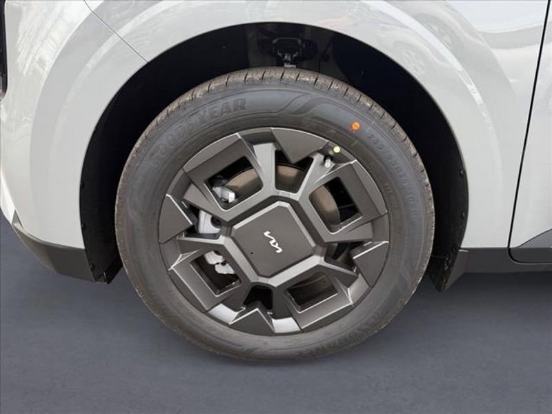 New 2026 Kia Carnival EX image 9