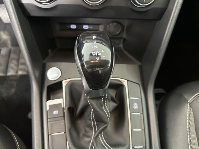 Used 2022 Volkswagen Taos SE image 19