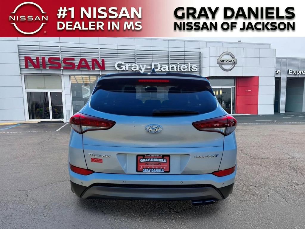 Used 2016 Hyundai Tucson Limited w/ Option Group 03 FWD image 6