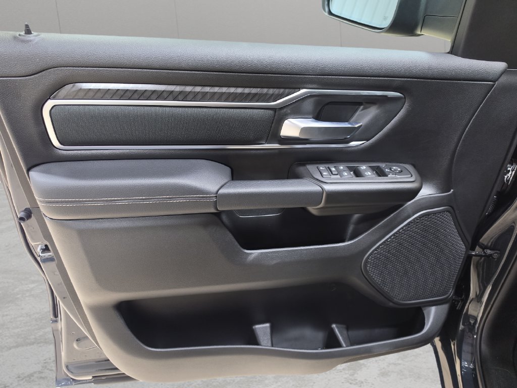 New 2027 RAM 1500 4x4 Crew Cab image 14
