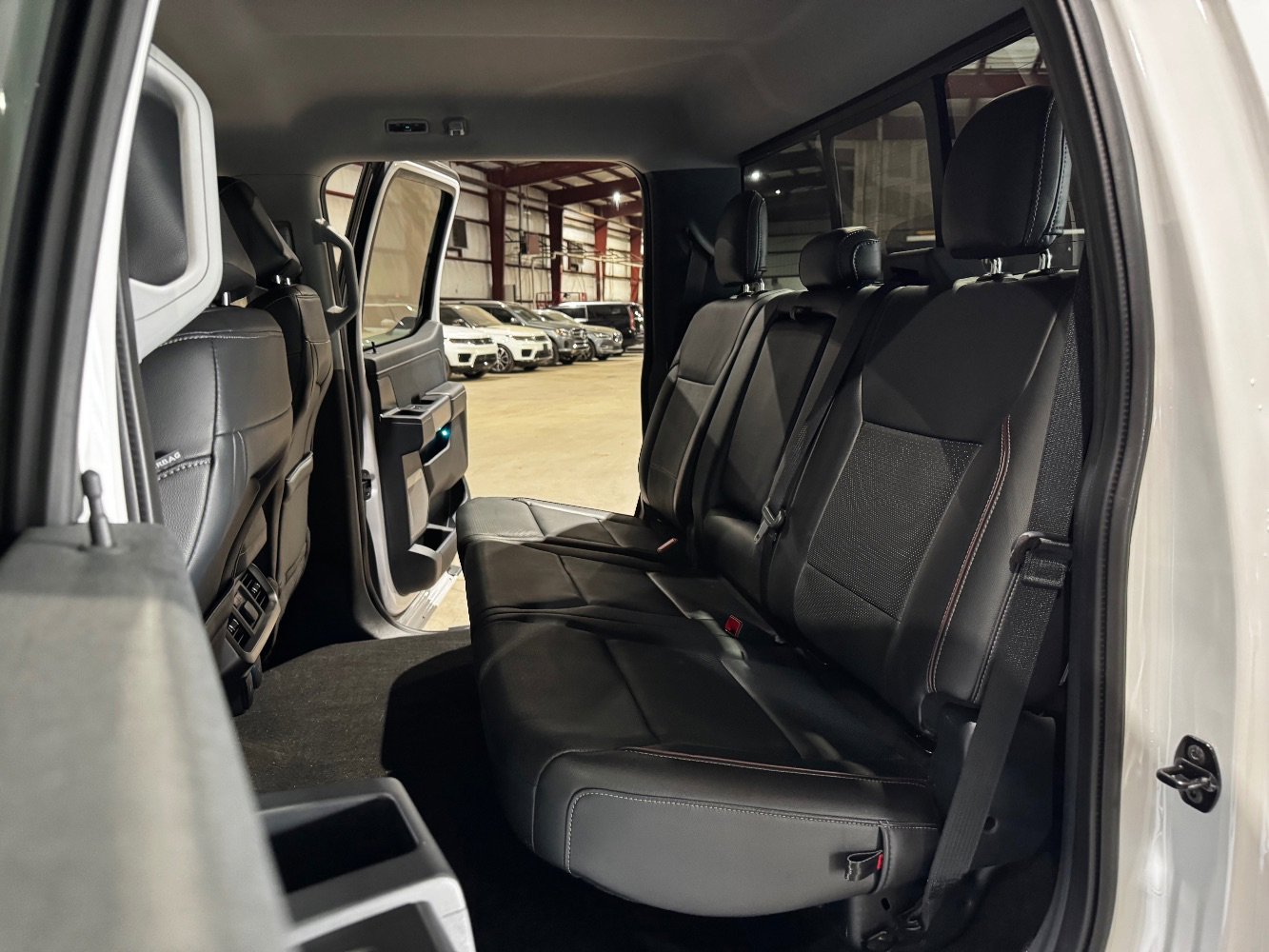 Used 2021 Ford F150 Lariat w/ Equipment Group 502A High image 19