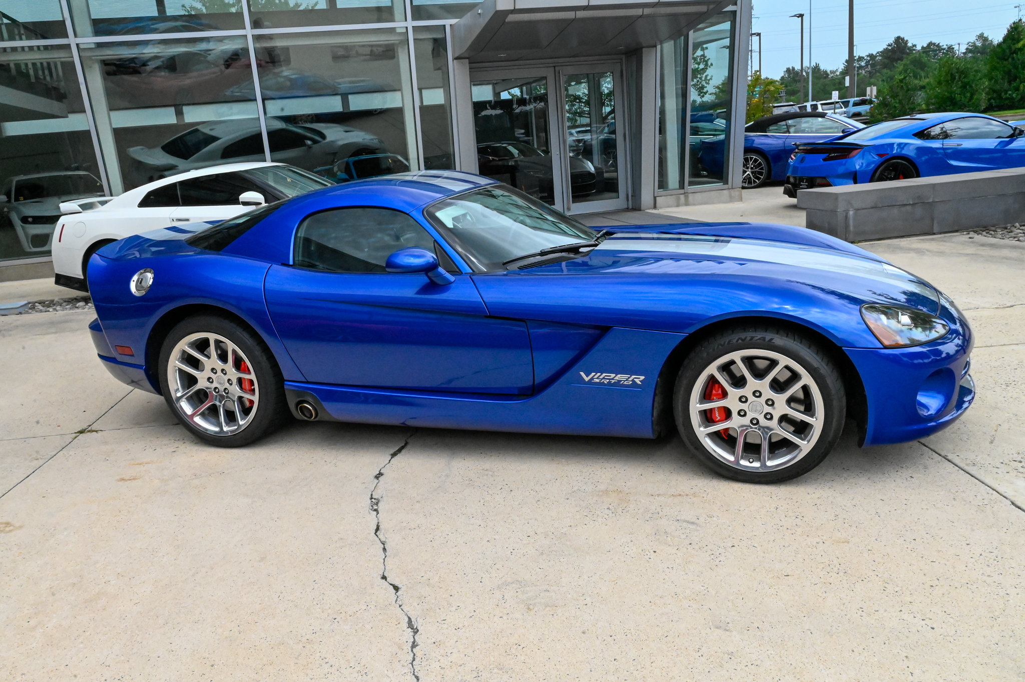 Used 2006 Dodge Viper SRT-10 RWD image 4