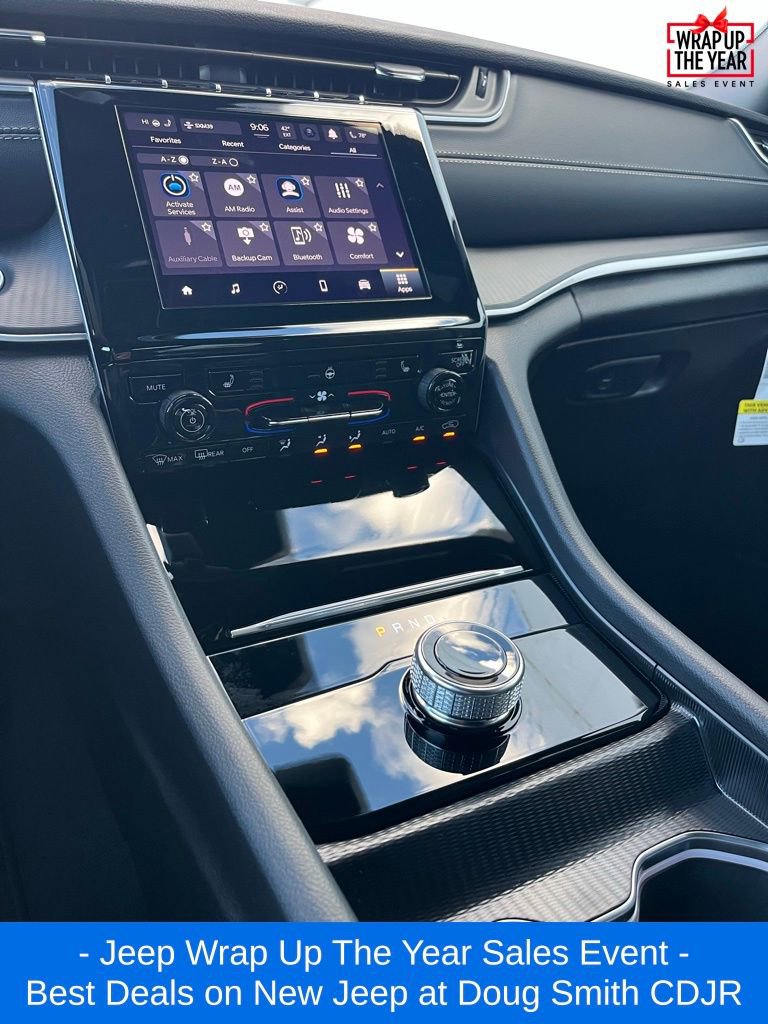 New 2025 Jeep Grand Cherokee L Laredo image 15