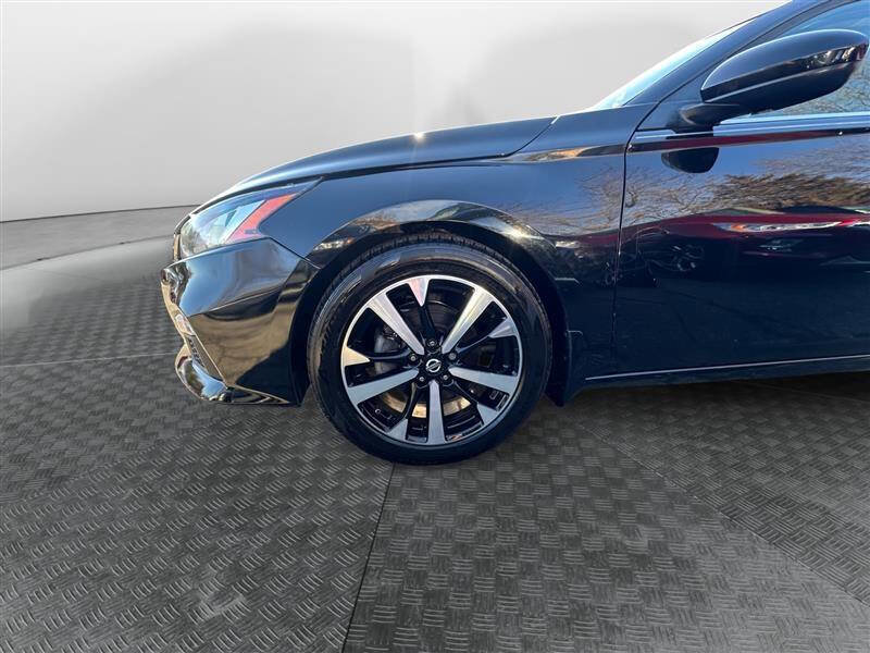 Used 2019 Nissan Altima 2.5 SR image 14
