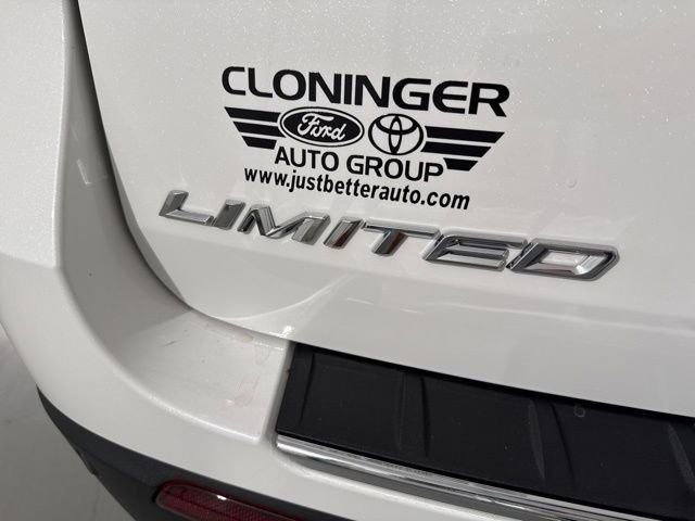 Used 2023 Ford Explorer Limited w/ Limited Technology Package image 11