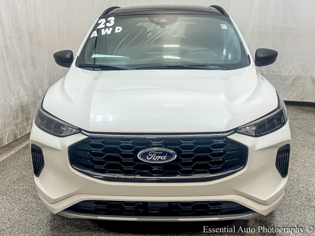 Used 2023 Ford Escape ST-Line w/ Tech Pack #1 AWD/4WD image 5