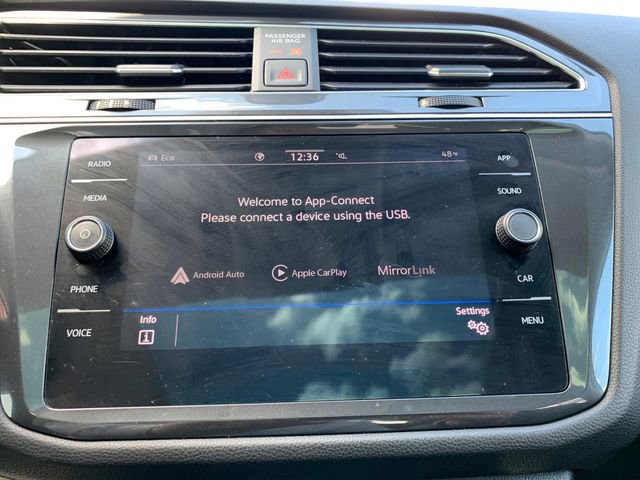 Used 2022 Volkswagen Tiguan SE image 21