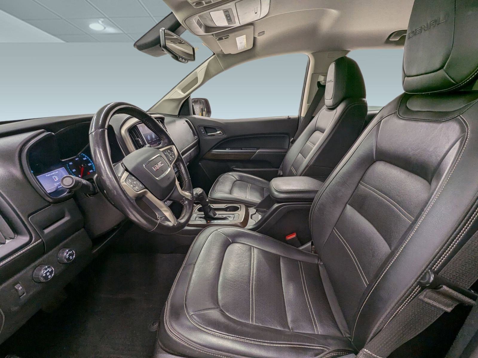 Used 2020 GMC Canyon Denali image 4
