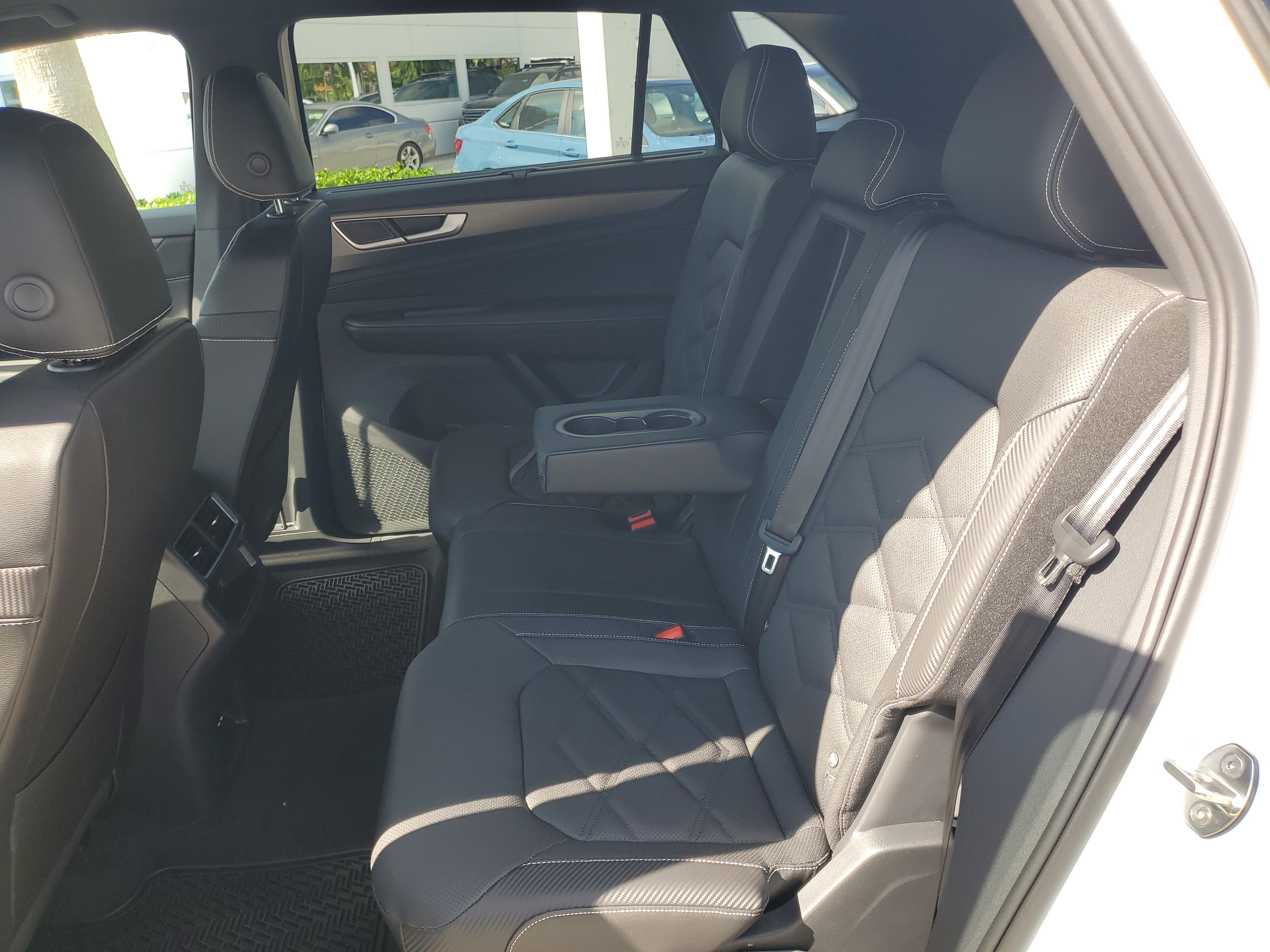 New 2026 Volkswagen Atlas Cross Sport SE image 10