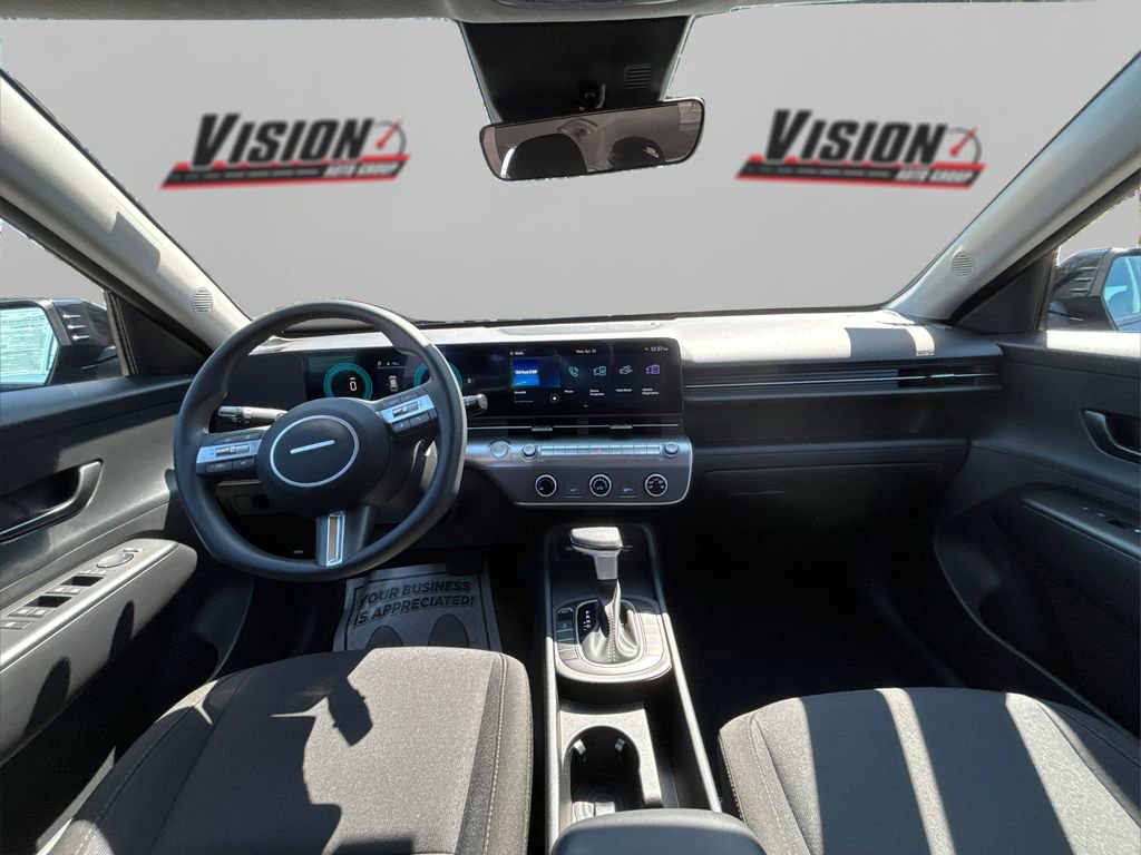 Certified 2025 Hyundai Kona SE image 23