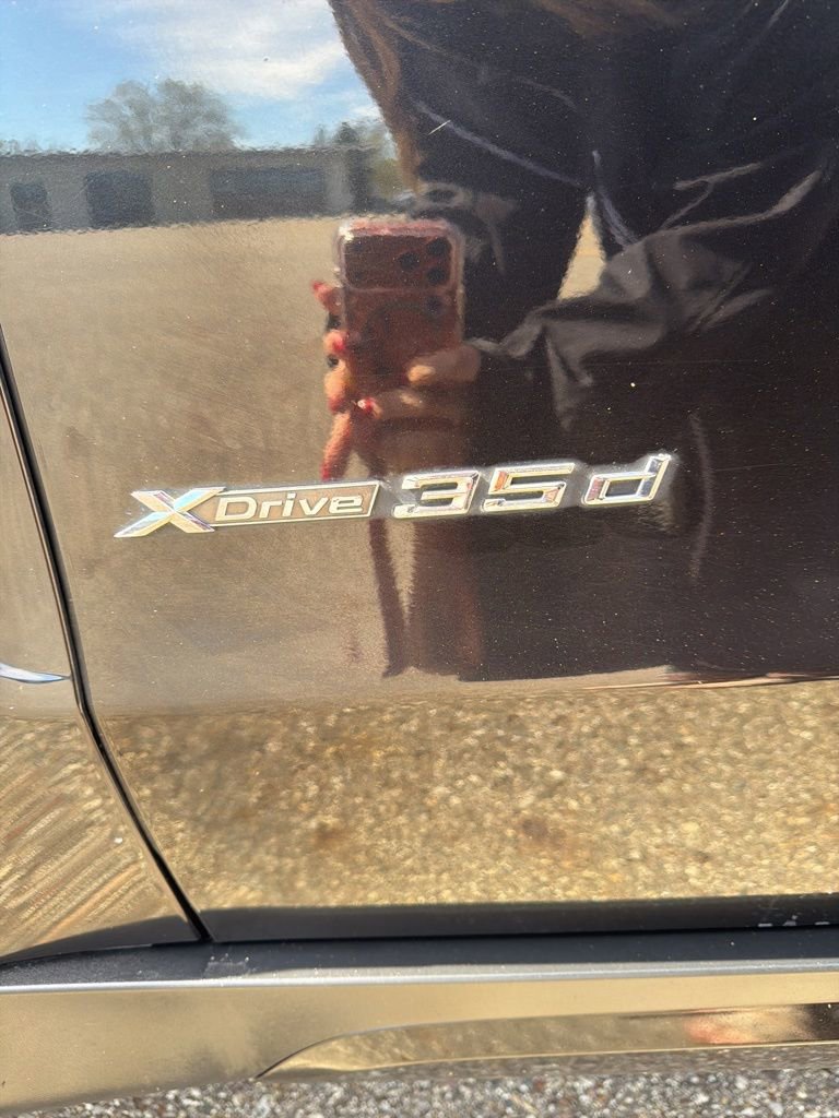 Used 2014 BMW X5 xDrive35d image 23