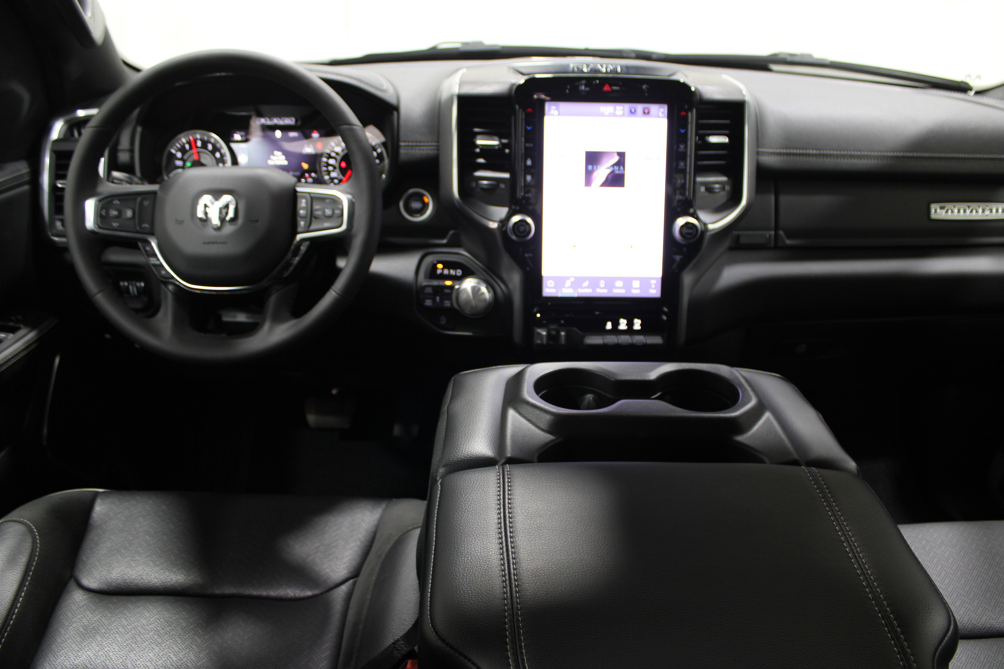 Used 2025 RAM 1500 Laramie image 2