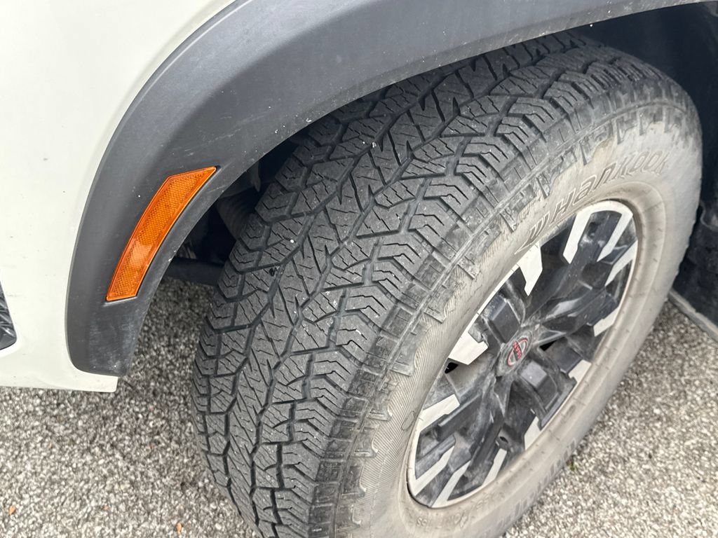 Used 2023 Nissan Frontier PRO-4X w/ Tow Package AWD/4WD image 21