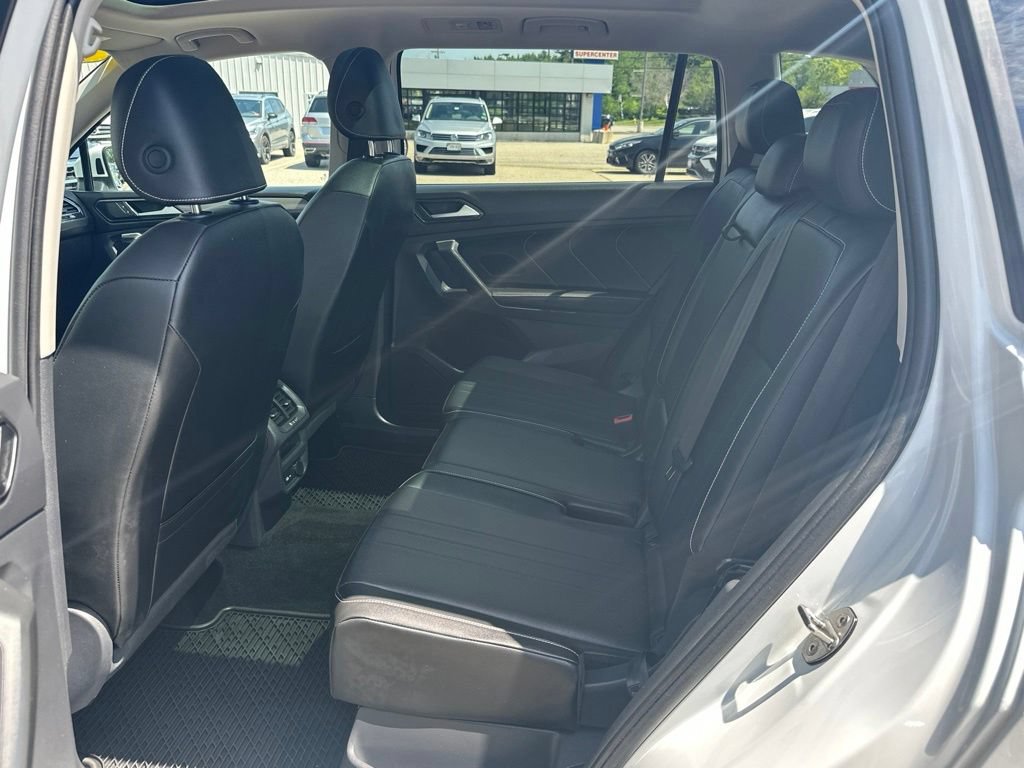 Used 2024 Volkswagen Tiguan SE AWD/4WD image 29