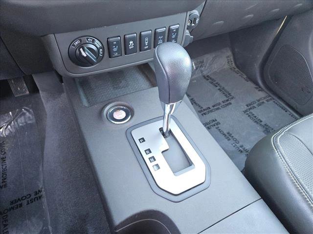 Used 2020 Nissan Frontier PRO-4X w/ Pro-4x Utility Package image 14