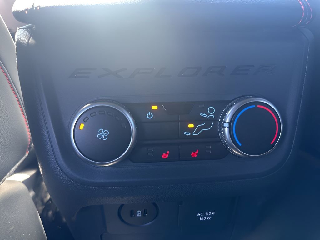 Used 2025 Ford Explorer ST-Line w/ Premium Package image 13