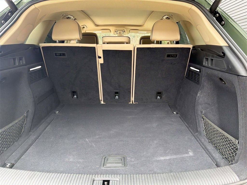 Used 2025 Audi Q5 2.0T Premium Plus w/ Premium Plus Package image 19