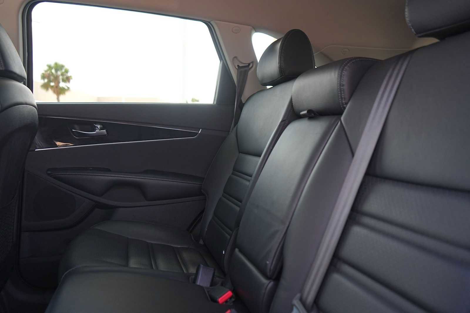 Used 2019 Kia Sorento EX image 14