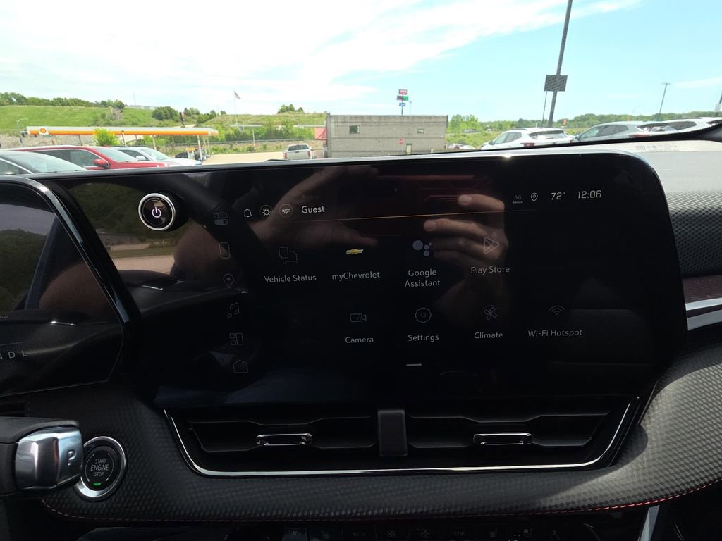 New 2026 Chevrolet Equinox RS w/ Convenience Package III FWD image 21