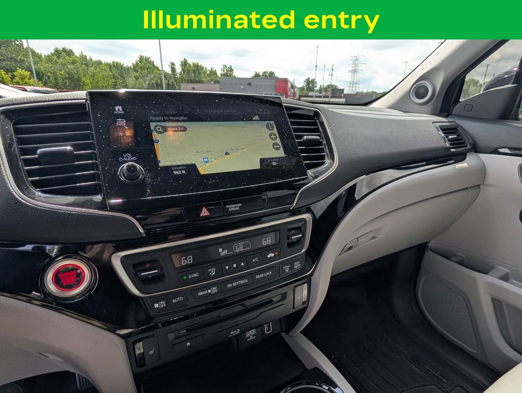 Used 2022 Honda Pilot Touring image 18