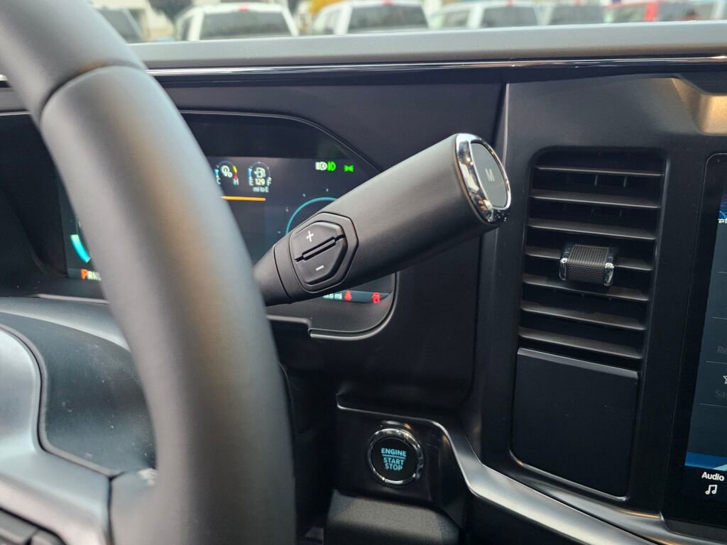 New 2026 Ford F350 Lariat w/ FX4 Off-Road Package image 21