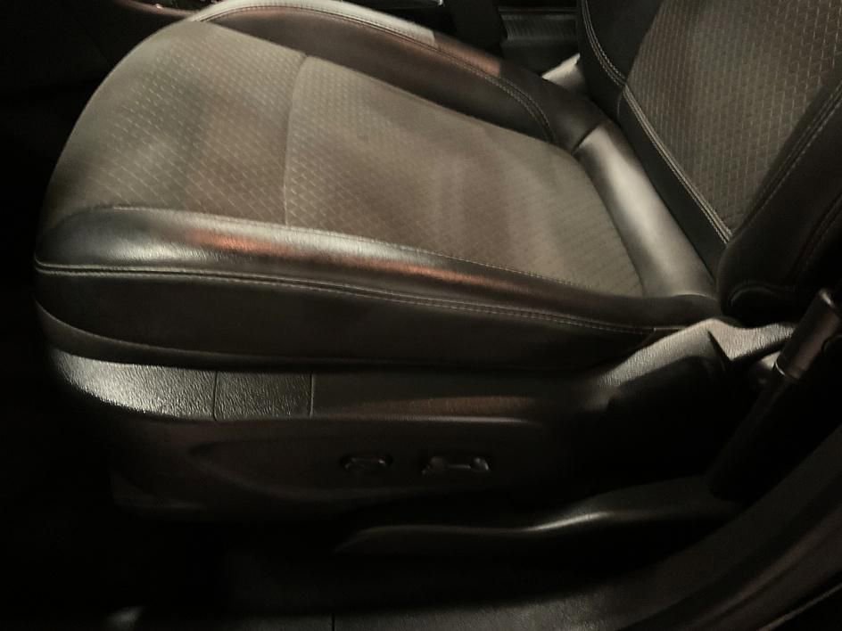 Used 2019 Buick Encore Preferred image 16