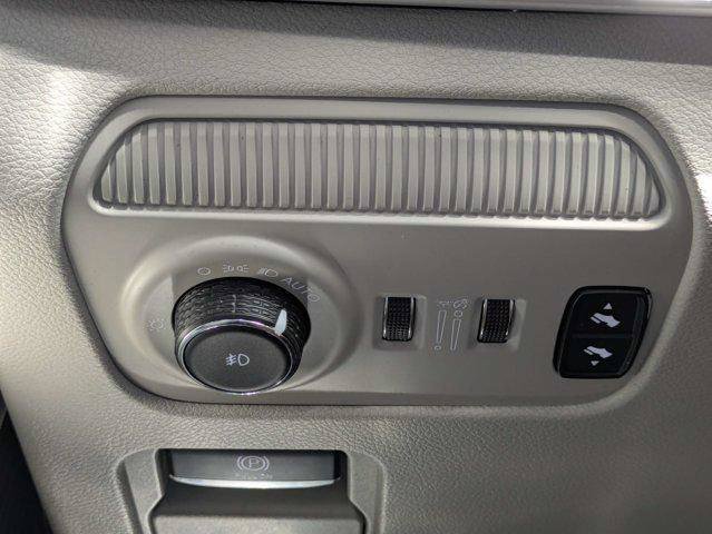 Certified 2023 Jeep Wagoneer Series III w/ Convenience Group I RWD image 26