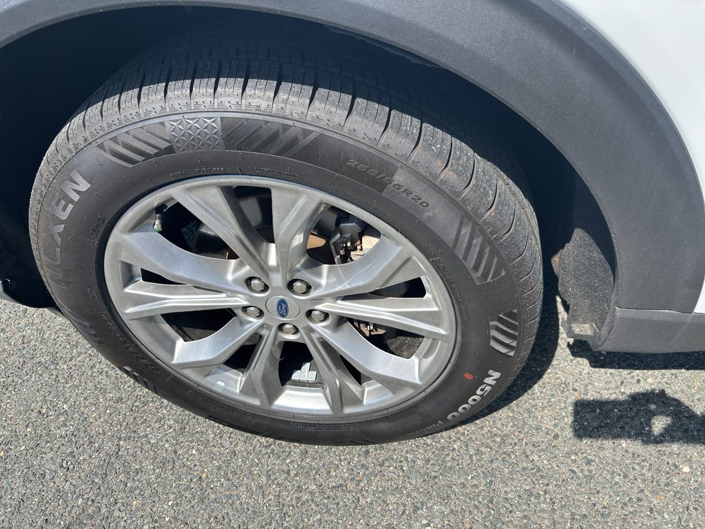 Used 2023 Ford Explorer Limited image 18