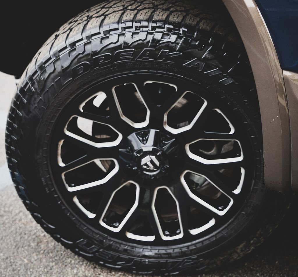 Used 2017 Ford F150 King Ranch w/ Equipment Group 601A Luxury image 34