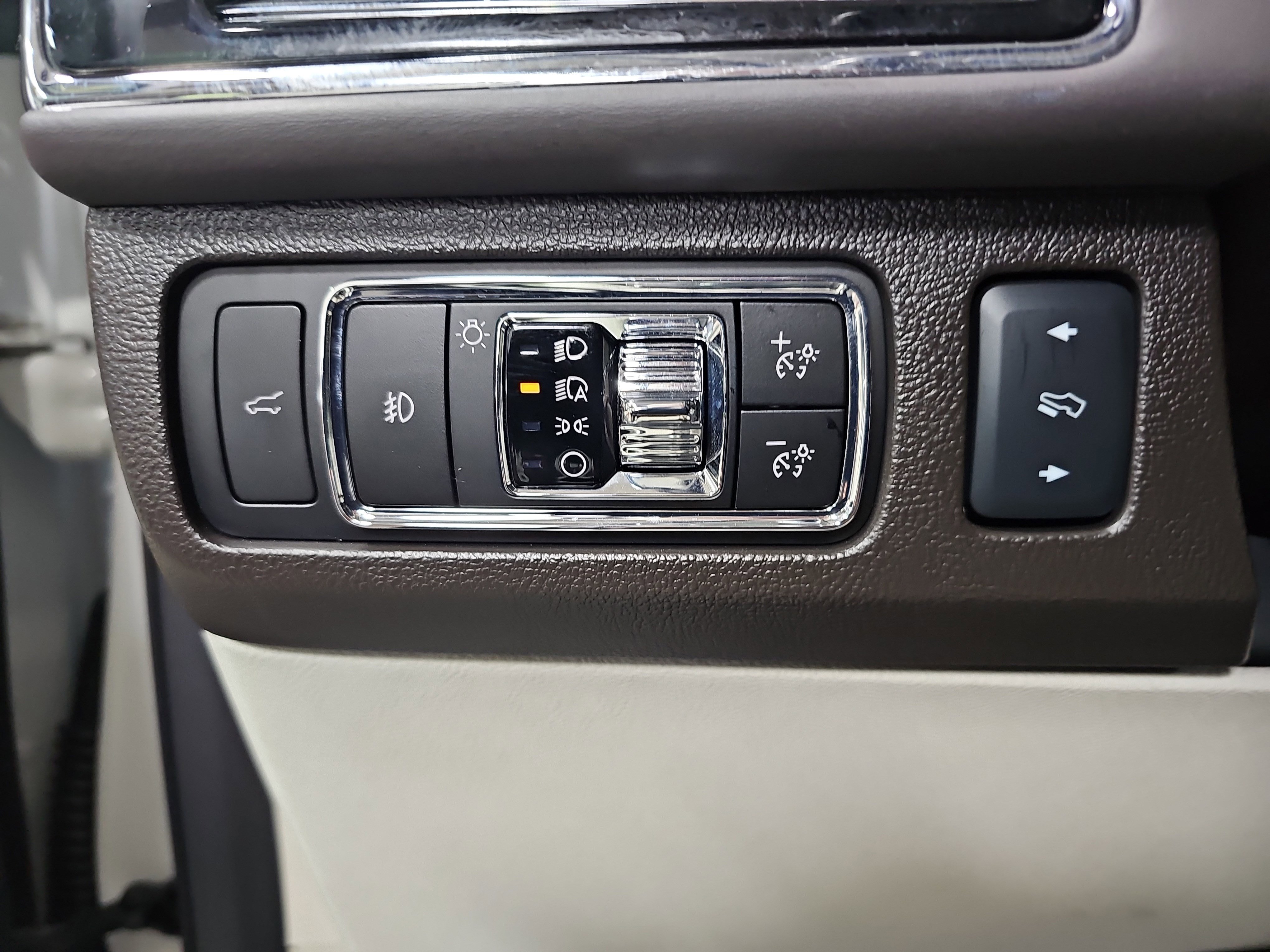Used 2024 Lincoln Navigator Black Label AWD/4WD image 28