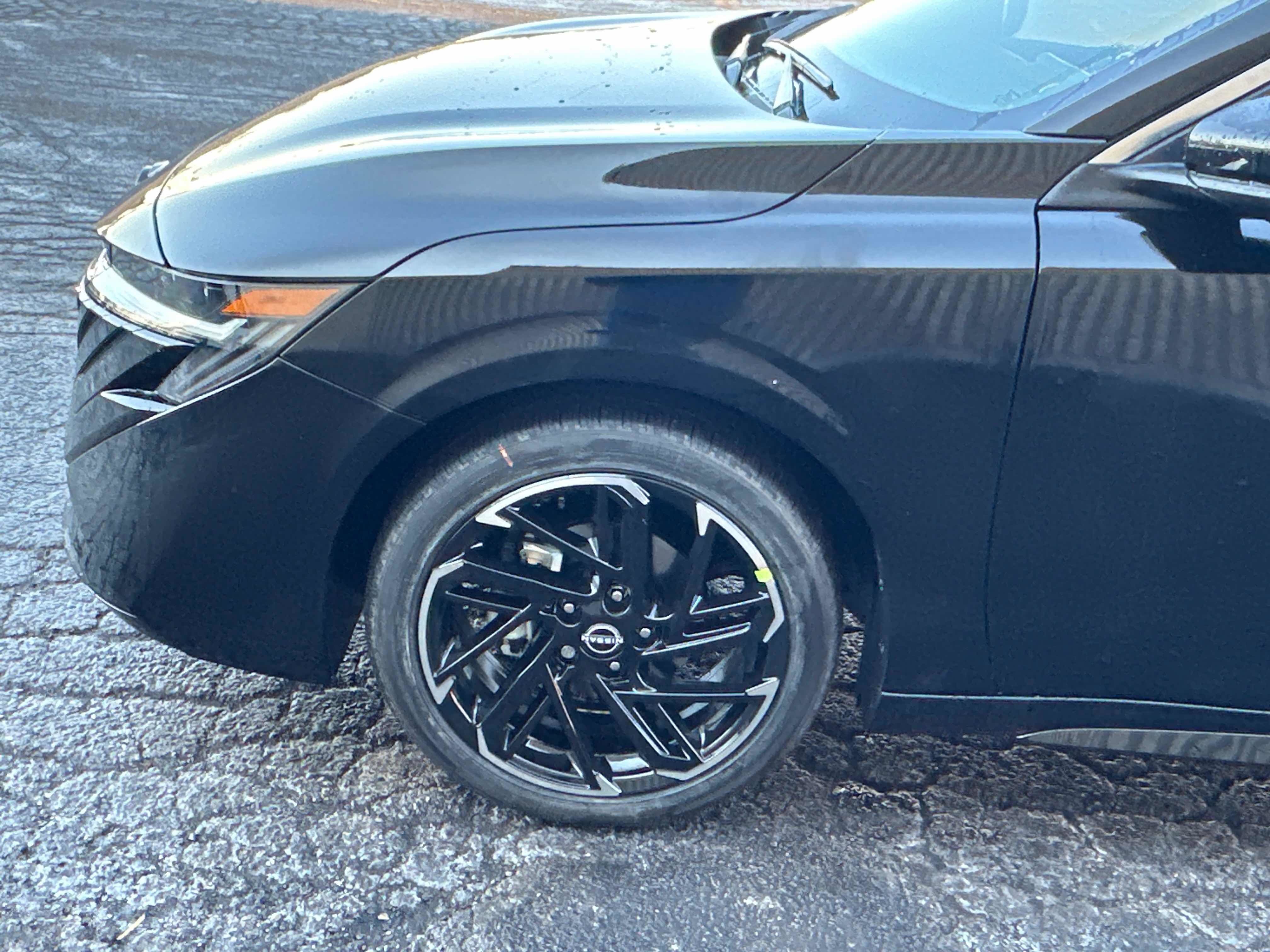 New 2026 Nissan Sentra SR w/ SR Premium Package image 7