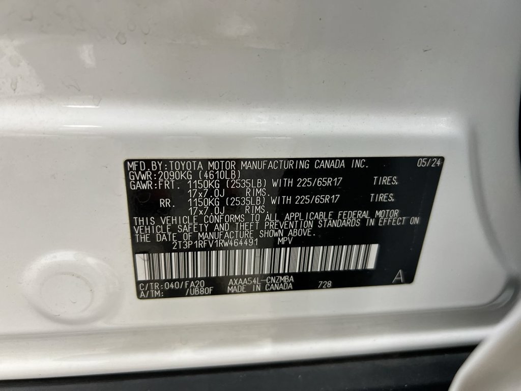 Used 2024 Toyota RAV4 XLE AWD/4WD image 28