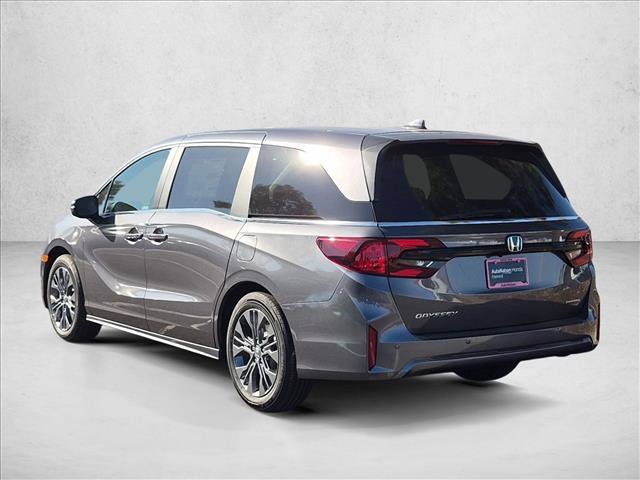 New 2026 Honda Odyssey Touring image 9