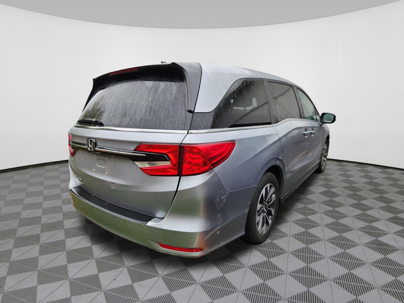 Certified 2024 Honda Odyssey EX-L image 4