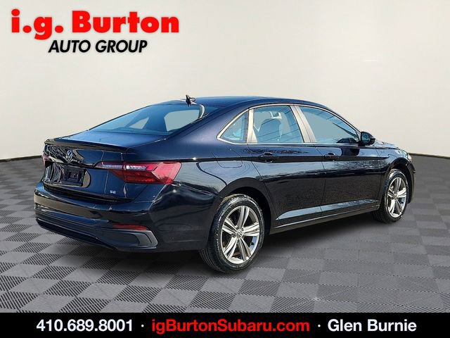 Used 2024 Volkswagen Jetta SE image 6