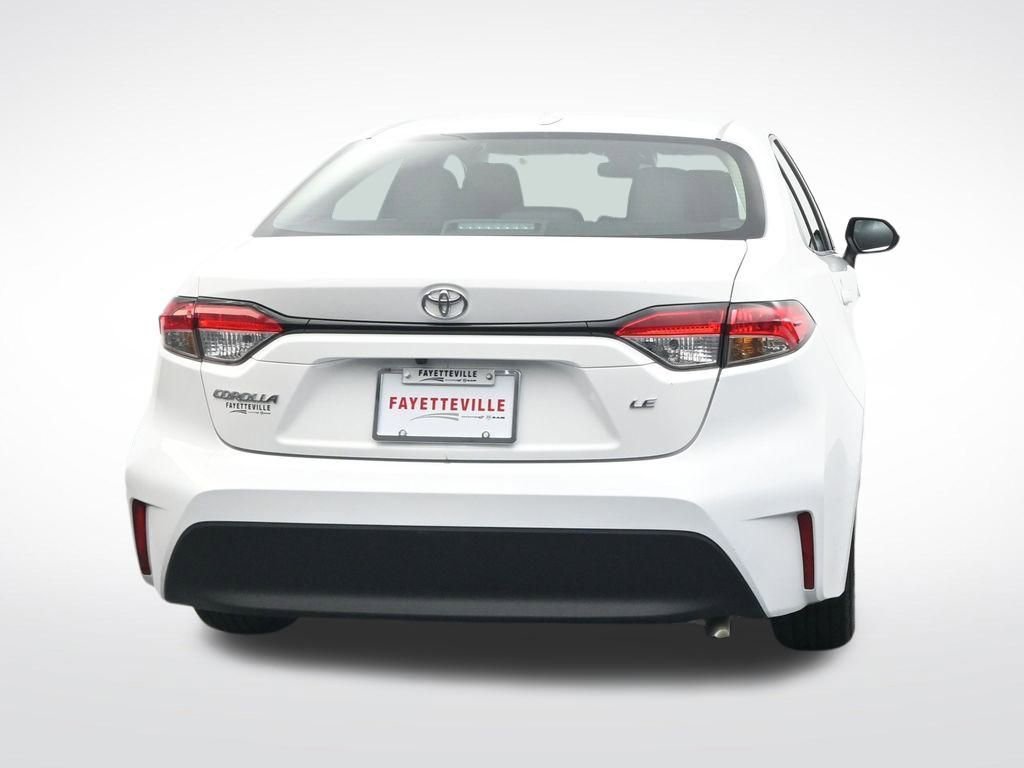 Used 2024 Toyota Corolla LE image 7