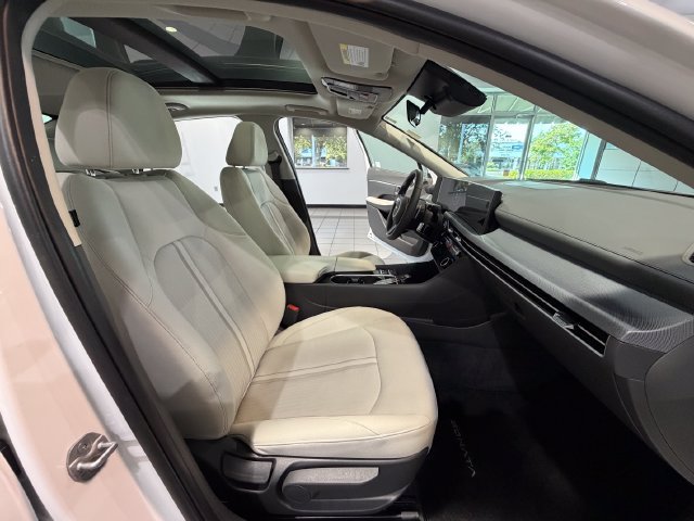 Used 2025 Hyundai Sonata SEL FWD image 13