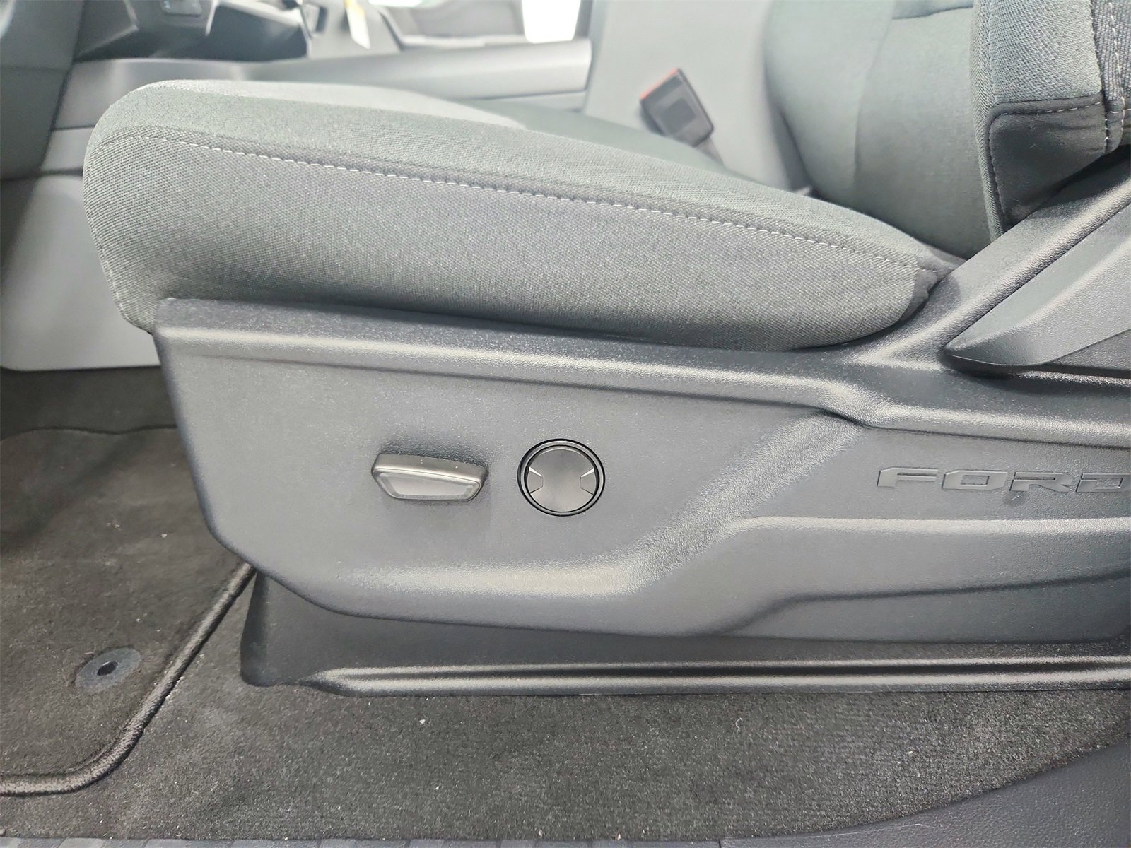 New 2026 Ford F250 XLT w/ XLT Premium Package image 20