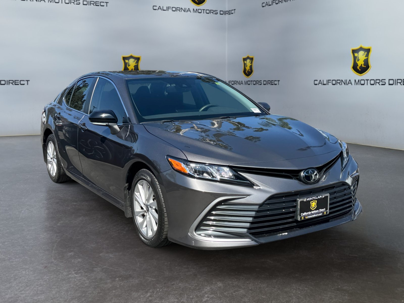 Used 2023 Toyota Camry LE w/ Convenience Package FWD image 7