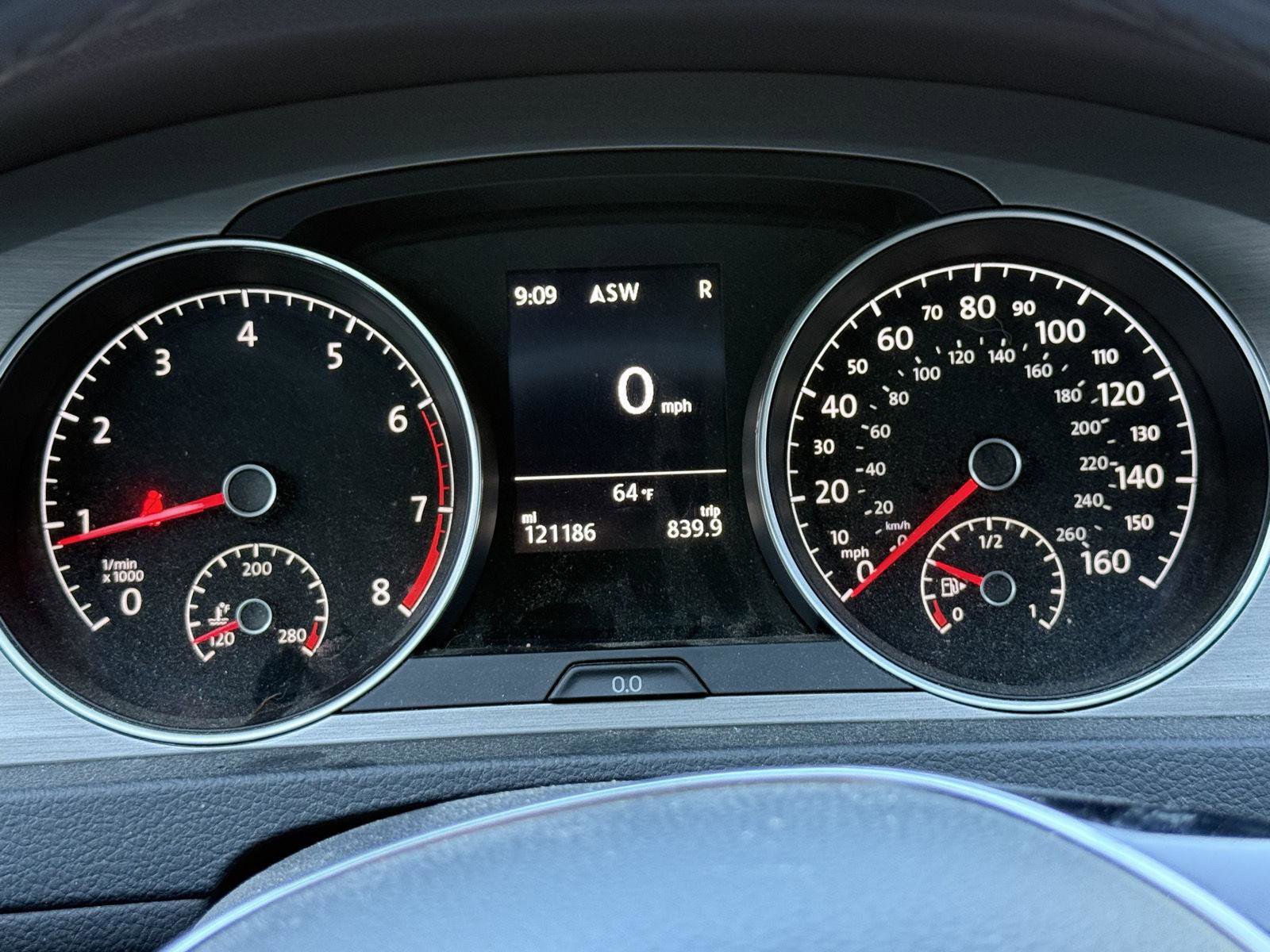 Used 2016 Volkswagen Golf S FWD image 19