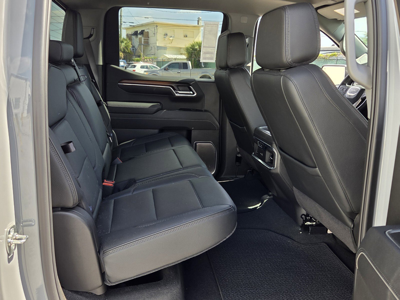 Used 2025 GMC Sierra 1500 Denali RWD image 16