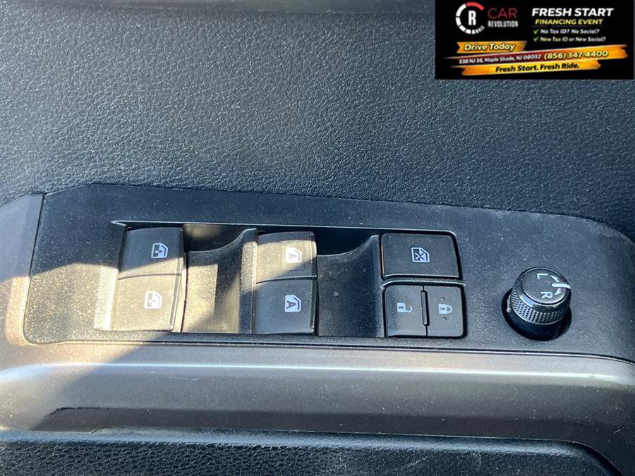 Used 2023 Toyota Tacoma SR5 image 25