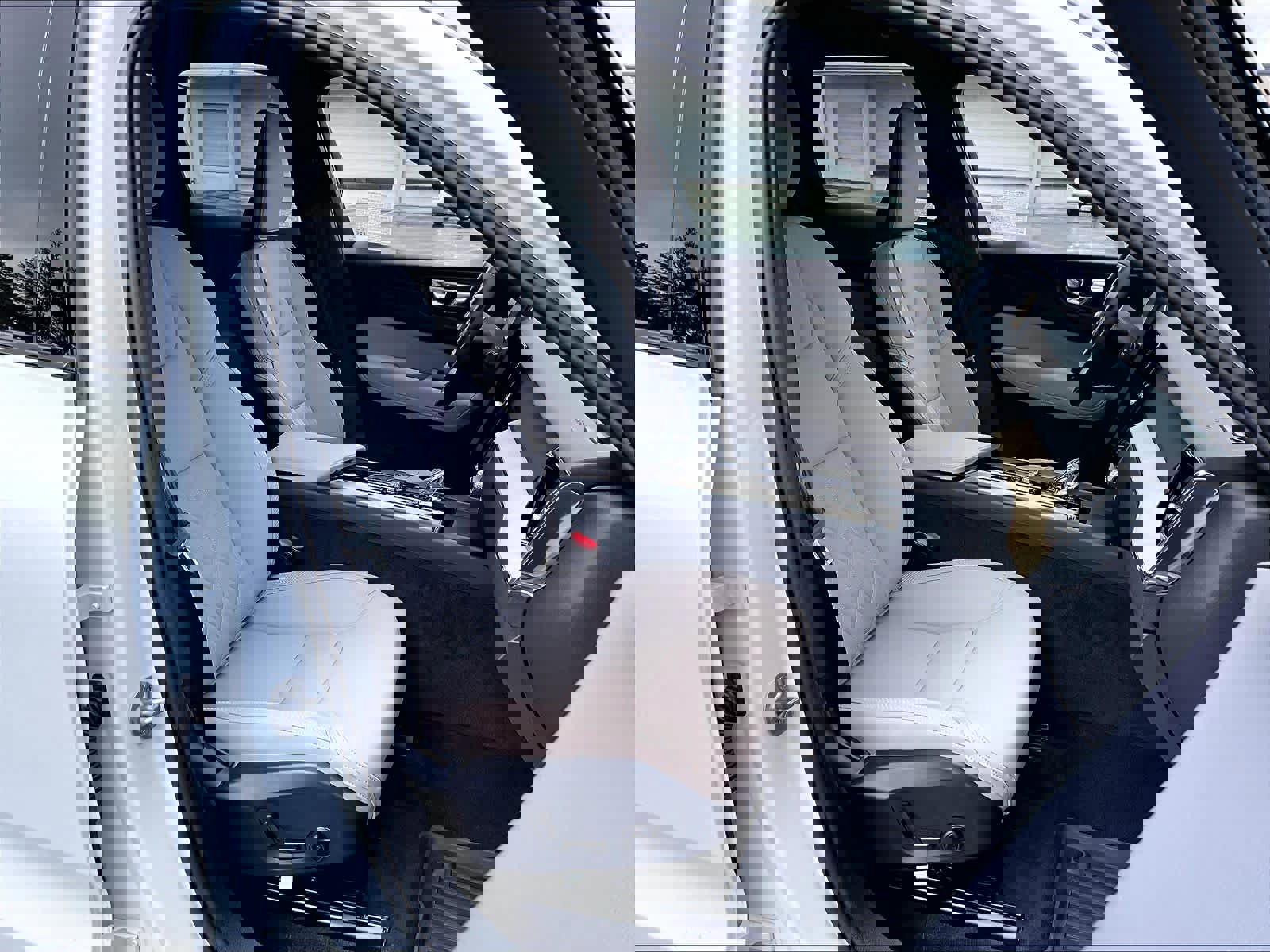 Used 2026 Volvo XC60 T8 Plus w/ Protection Package Premier image 9