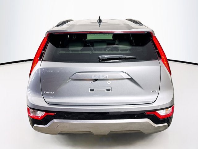 Used 2023 Kia Niro EX Touring FWD image 6