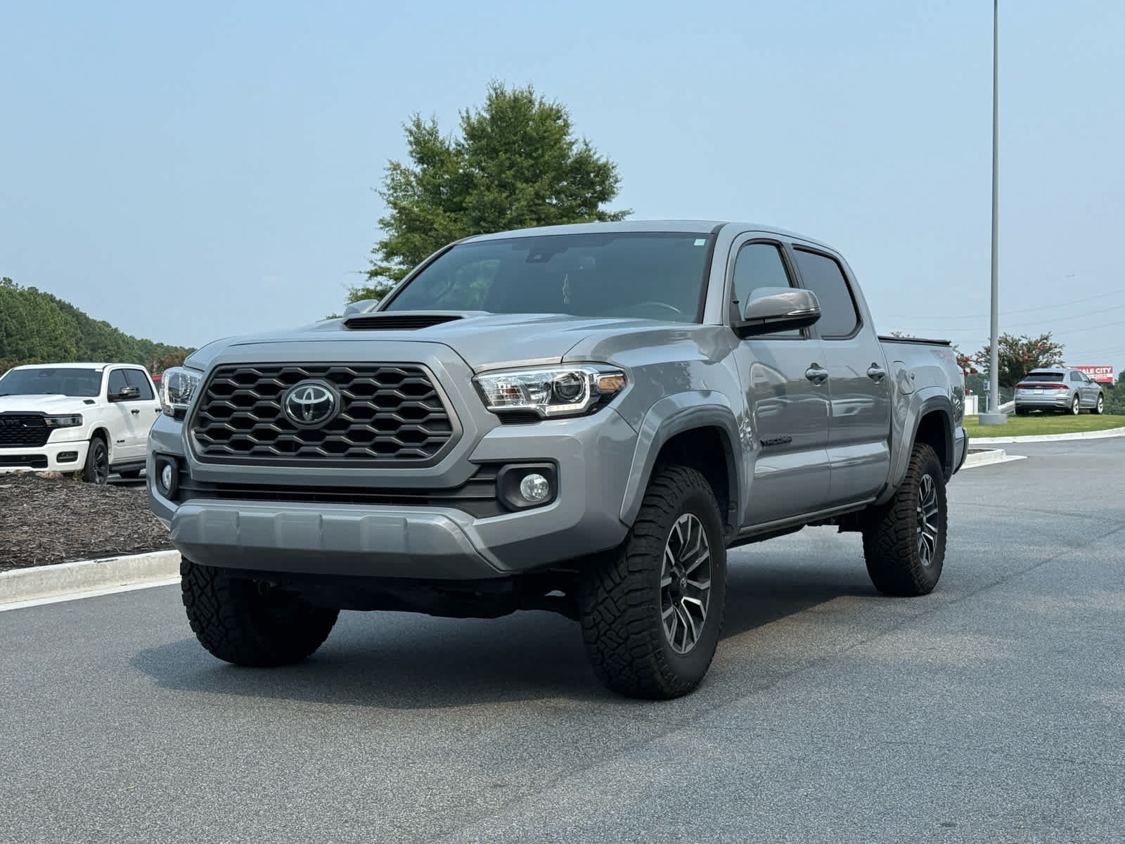 Used 2021 Toyota Tacoma TRD Sport AWD/4WD image 1